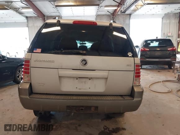✅ 2005 Mercury Mountaineer Convenience • VIN: 4M2ZU86E35UJ14209 • Lot: 42172836. Listed on IAAI with 216,964 mi. Free auction sales archive from the USA and detailed vehicle history report at DreamBid. Image 16.