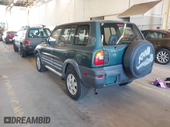 ✅ 1996 Toyota RAV4 • VIN: JT3HP10V6T0088111 • Lot: 42024446. Wystawiony na IAAI z przebiegiem 120 131 mil. Bezpłatny archiwum sprzedaży aukcyjnych z USA i szczegółowy raport historii pojazdu na DreamBid. Zdjęcie 3.