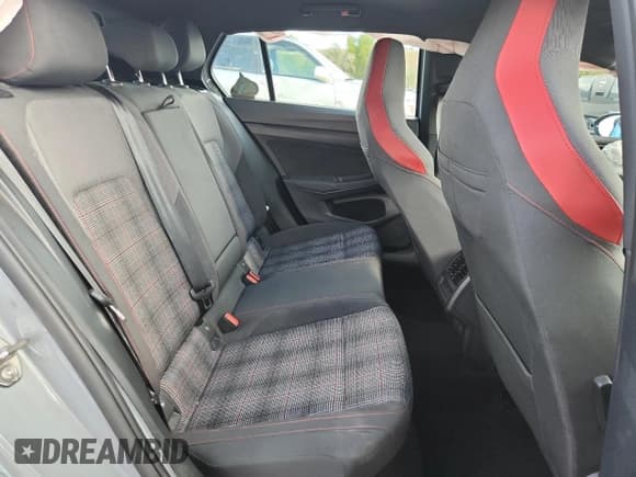 ✅ 2023 Volkswagen Golf GTI SE • VIN: WVWSA7CDXPW141503 • Лот: 84706595. Опубликован ранее на Copart с пробегом 57 022 миль. Бесплатный доступ к архиву аукционных продаж из США и подробный отчёт об истории автомобиля на DreamBid. Изображение 10.