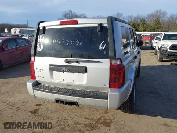 ✅ 2006 Jeep Commander • VIN: 1J8HG48N36C149296 • Лот: 41422036. Опубликован ранее на IAAI с пробегом 113 941 миль. Бесплатный доступ к архиву аукционных продаж из США и подробный отчёт об истории автомобиля на DreamBid. Изображение 4.