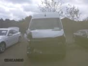 ✅ 2019 Freightliner Sprinter • VIN: WDRPF1CD2KT010175 • Lot: 42735907. Wystawiony na IAAI z przebiegiem 62 210 mil. Bezpłatny archiwum sprzedaży aukcyjnych z USA i szczegółowy raport historii pojazdu na DreamBid. Zdjęcie 13.