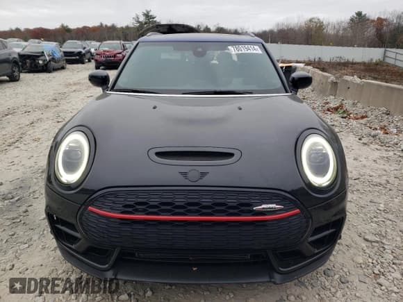 ✅ 2024 MINI Clubman John Cooper Works • VIN: WMWJZ9C02R2U69809 • Lot: 78019414. Listed on Copart with 12,930 mi. Free auction sales archive from the USA and detailed vehicle history report at DreamBid. Image 5.