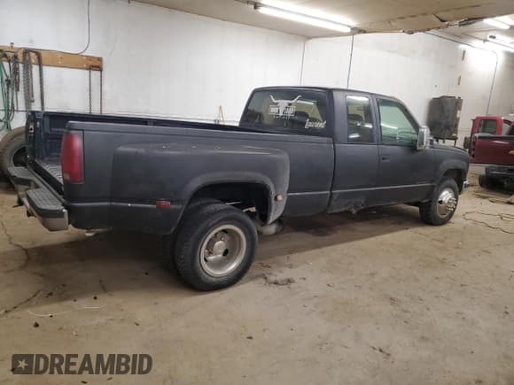 ✅ 1993 GMC Sierra 1500 • VIN: 1GTHC39F2PE543530 • Lot: 83612804. Wystawiony na Copart z przebiegiem 200 011 mil. Bezpłatny archiwum sprzedaży aukcyjnych z USA i szczegółowy raport historii pojazdu na DreamBid. Zdjęcie 3.