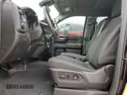 ✅ 2024 Chevrolet Silverado 1500 Custom • VIN: 1GCPDBEK1RZ116972 • Lot: 54860945. Wystawiony na Copart z przebiegiem 2 841 mil. Bezpłatny archiwum sprzedaży aukcyjnych z USA i szczegółowy raport historii pojazdu na DreamBid. Zdjęcie 7.