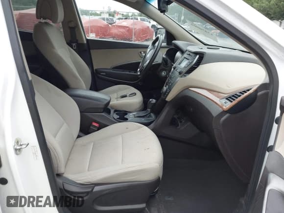 ✅ 2014 Hyundai Santa Fe • VIN: 5XYZU3LB8EG220224 • Лот: 43570966. Опубликован ранее на IAAI с пробегом 159 086 миль. Бесплатный доступ к архиву аукционных продаж из США и подробный отчёт об истории автомобиля на DreamBid. Изображение 5.