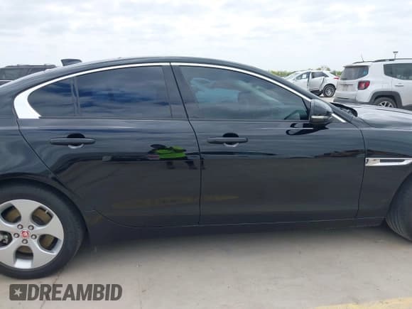 ✅ 2018 Jaguar XE 25t • VIN: SAJAR4FX9JCP34319 • Лот: 42026283. Опубликован ранее на IAAI с пробегом 47 356 миль. Бесплатный доступ к архиву аукционных продаж из США и подробный отчёт об истории автомобиля на DreamBid. Изображение 13.