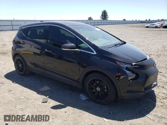 ✅ 2023 Chevrolet Bolt EV 2LT • VIN: 1G1FX6S08P4107637 • Lot: 57239134. Wystawiony na Copart z przebiegiem 7 704 mil. Bezpłatny archiwum sprzedaży aukcyjnych z USA i szczegółowy raport historii pojazdu na DreamBid. Zdjęcie 4.