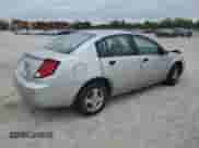 2004 Saturn ION ION 1 z VIN 1G8AG52FX4Z175690, wystawiony jako Copart lot #86630335 z przebiegiem 213 324 mil mil oraz Szkoda całkowita • Salvage title. Historia ofert i sprzedaży dostępna na DreamBid. Obrazek 3.