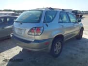 ✅ 2001 Lexus RX 300 • VIN: JTJGF10U610088704 • Лот: 43356030. Опубликован ранее на IAAI с пробегом 251 624 миль. Бесплатный доступ к архиву аукционных продаж из США и подробный отчёт об истории автомобиля на DreamBid. Изображение 4.