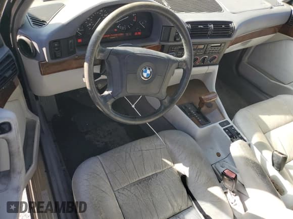 ✅ 1995 BMW 5 Series • VIN: WBAHE6322SGF34373 • Lot: 43861945. Listed on Copart with 193,491 mi. Free auction sales archive from the USA and detailed vehicle history report at DreamBid. Image 8.