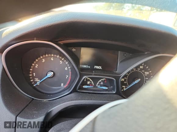 ✅ 2016 Ford Focus SE • VIN: 1FADP3F29GL319886 • Лот: 91258245. Опубликован ранее на Copart с пробегом 110 863 миль. Бесплатный доступ к архиву аукционных продаж из США и подробный отчёт об истории автомобиля на DreamBid. Изображение 9.