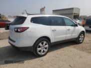 ✅ 2017 Chevrolet Traverse LT • VIN: 1GNKRGKD5HJ230105 • Lot: 64351324. Wystawiony na Copart z przebiegiem 131 593 mil. Bezpłatny archiwum sprzedaży aukcyjnych z USA i szczegółowy raport historii pojazdu na DreamBid. Zdjęcie 3.