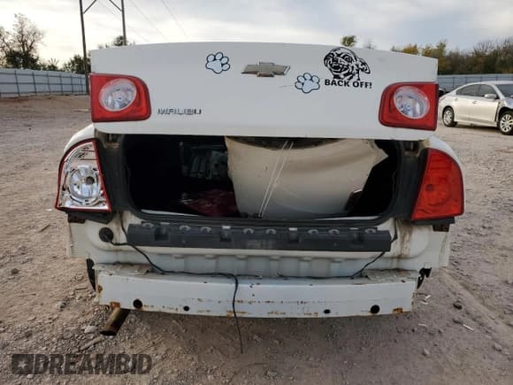 ✅ 2008 Chevrolet Malibu 1LS • VIN: 1G1ZG57B98F286469 • Lot: 80287514. Listed on Copart with 196,533 mi. Free auction sales archive from the USA and detailed vehicle history report at DreamBid. Image 6.