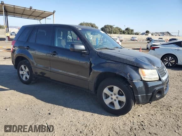 ✅ 2011 Suzuki Grand Vitara Premium • VIN: JS3TD0D24B4101018 • Lot: 79105834. Listed on Copart with 120,605 mi. Free auction sales archive from the USA and detailed vehicle history report at DreamBid. Image 4.