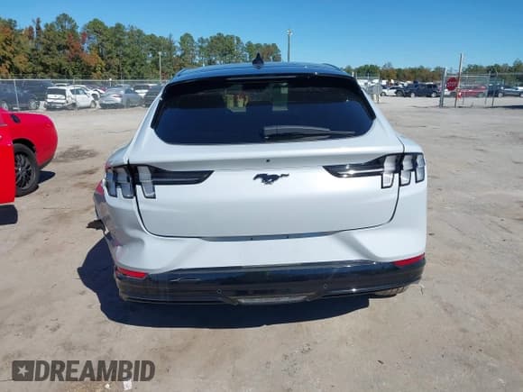 ✅ 2023 Ford Mustang Mach-E Premium • VIN: 3FMTK3R73PMA65808 • Лот: 43482906. Опубликован ранее на IAAI с пробегом 41 400 миль. Бесплатный доступ к архиву аукционных продаж из США и подробный отчёт об истории автомобиля на DreamBid. Изображение 16.