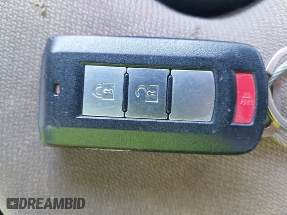 ✅ 2021 Mitsubishi Outlander SE • VIN: JA4APVAU3MU015776 • Lot: 42352207. Listed on IAAI with 55,950 mi. Free auction sales archive from the USA and detailed vehicle history report at DreamBid. Image 11.