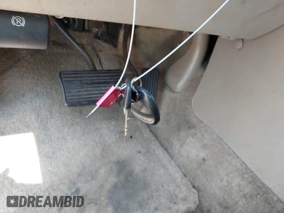 ✅ 2003 Chevrolet Suburban LS • VIN: 3GNEC16Z73G281147 • Лот: 42048743. Опубликован ранее на IAAI с пробегом 314 477 миль. Бесплатный доступ к архиву аукционных продаж из США и подробный отчёт об истории автомобиля на DreamBid. Изображение 11.