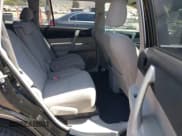 ✅ 2013 Toyota Highlander • VIN: 5TDZA3EHXDS031814 • Lot: 42653046. Wystawiony na IAAI z przebiegiem 155 433 mil. Bezpłatny archiwum sprzedaży aukcyjnych z USA i szczegółowy raport historii pojazdu na DreamBid. Zdjęcie 8.