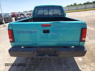 1996 Dodge Dakota SLT z VIN 1B7FL26XXTW707089, wystawiony jako Copart lot #58550745 z przebiegiem 98 396 mil mil oraz Szkoda całkowita • Salvage title. Historia ofert i sprzedaży dostępna na DreamBid. Obrazek 6.