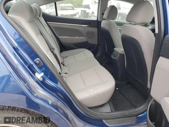 ✅ 2020 Hyundai Elantra SEL • VIN: 5NPD84LF9LH594872 • Lot: 70709085. Listed on Copart with 49,421 mi. Free auction sales archive from the USA and detailed vehicle history report at DreamBid. Image 10.