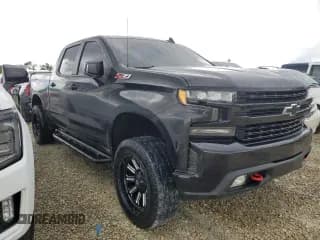 ✅ 2020 Chevrolet Silverado 1500 LT Trail Boss • VIN: 1GCPYFED2LZ310026 • Lot: 73865784. Wystawiony na Copart z przebiegiem 77 082 mil. Bezpłatny archiwum sprzedaży aukcyjnych z USA i szczegółowy raport historii pojazdu na DreamBid. Zdjęcie 4.