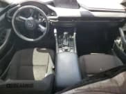 ✅ 2020 Mazda 3 • VIN: JM1BPABL1L1147881 • Lot: 56875555. Wystawiony na Copart z przebiegiem Nie podano. Bezpłatny archiwum sprzedaży aukcyjnych z USA i szczegółowy raport historii pojazdu na DreamBid. Zdjęcie 8.