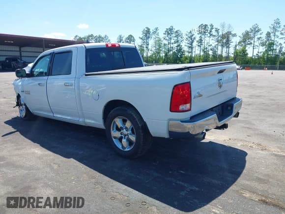✅ 2018 Ram 1500 SLT • VIN: 1C6RR6TT1JS160522 • Lot: 42071152. Wystawiony na IAAI z przebiegiem 147 987 mil. Bezpłatny archiwum sprzedaży aukcyjnych z USA i szczegółowy raport historii pojazdu na DreamBid. Zdjęcie 3.