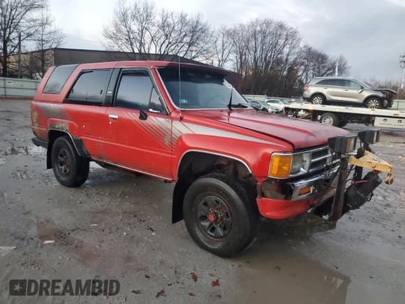 ✅ 1988 Toyota 4Runner • VIN: JT3VN66WXJ0000891 • Лот: 82356974. Опубликован ранее на Copart с пробегом Не указан. Бесплатный доступ к архиву аукционных продаж из США и подробный отчёт об истории автомобиля на DreamBid. Изображение 4.
