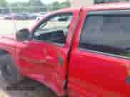 ✅ 2000 Dodge Dakota Sport • VIN: 1B7GL2AN7YS607119 • Лот: 42377808. Размещён на IAAI с пробегом 287 892 миль миль. Получите бесплатный доступ к архиву аукционных продаж из США и посмотрите подробный отчёт об истории автомобиля на DreamBid. Изображение 6.