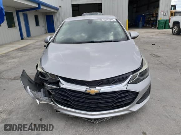 ✅ 2019 Chevrolet Cruze LT • VIN: 1G1BE5SM5K7144895 • Lot: 90997745. Listed on Copart with 208,245 mi. Free auction sales archive from the USA and detailed vehicle history report at DreamBid. Image 5.