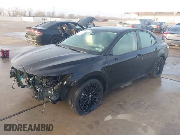 2021 Toyota Camry SE with VIN 4T1G11BK7MU040618, listed as a IAAI auction lot 41081529 with 45,907 mi miles and . Bid and sale history available at DreamBid. Image 2.