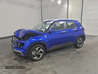 ✅ 2025 Hyundai Venue Limited • VIN: KMHRC8A35SU400858 • Лот: 93762845. Опубликован ранее на Copart с пробегом 3 171 миль. Бесплатный доступ к архиву аукционных продаж из США и подробный отчёт об истории автомобиля на DreamBid. Изображение 1.