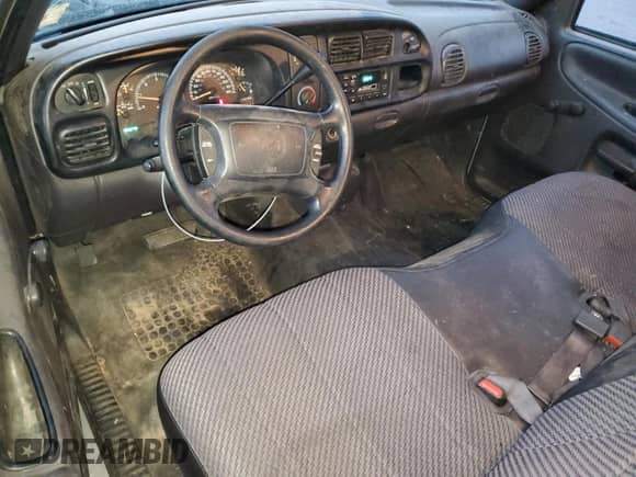 2001 Dodge 1500 Work Special с VIN 1B7HC16X51S300496, выставлен на аукционе Copart как лот 80561284 с пробегом 125 279 миль миль и Списание • Salvage title. История ставок и продаж доступна на DreamBid. Изображение 8.