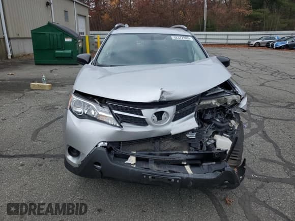 ✅ 2014 Toyota RAV4 LE • VIN: JTMBFREV0EJ006429 • Лот: 92372985. Опубликован ранее на Copart с пробегом Не указан. Бесплатный доступ к архиву аукционных продаж из США и подробный отчёт об истории автомобиля на DreamBid. Изображение 5.