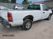 ✅ 2000 Chevrolet Silverado 1500 • VIN: 1GCEC14W8YZ321924 • Lot: 43156206. Wystawiony na IAAI z przebiegiem 134 081 mil mil. Skorzystaj z bezpłatnego archiwum sprzedaży aukcyjnych z USA i zobacz szczegółowy raport historii pojazdu na DreamBid. Zdjęcie 4.
