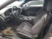 ✅ 2018 Dodge Challenger SXT Plus • VIN: 2C3CDZAG1JH339143 • Lot: 38650733. Wystawiony na Copart z przebiegiem 26 772 mil. Bezpłatny archiwum sprzedaży aukcyjnych z USA i szczegółowy raport historii pojazdu na DreamBid. Zdjęcie 7.