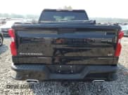 ✅ 2022 Chevrolet Silverado 1500 LT Trail Boss • VIN: 3GCUDFET1NG689741 • Lot: 67186195. Wystawiony na Copart z przebiegiem 32 376 mil. Bezpłatny archiwum sprzedaży aukcyjnych z USA i szczegółowy raport historii pojazdu na DreamBid. Zdjęcie 6.
