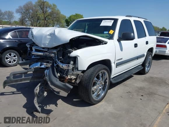 ✅ 2003 Chevrolet Tahoe LT • VIN: 1GNEC13Z83R150605 • Lot: 41844680. Wystawiony na IAAI z przebiegiem Nie podano. Bezpłatny archiwum sprzedaży aukcyjnych z USA i szczegółowy raport historii pojazdu na DreamBid. Zdjęcie 2.