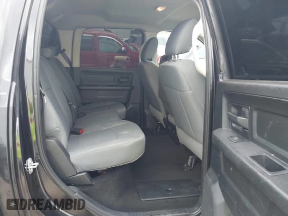 ✅ 2018 Ram 1500 Express • VIN: 1C6RR7KT3JS243022 • Lot: 43273272. Listed on IAAI with 112,250 mi. Free auction sales archive from the USA and detailed vehicle history report at DreamBid. Image 8.