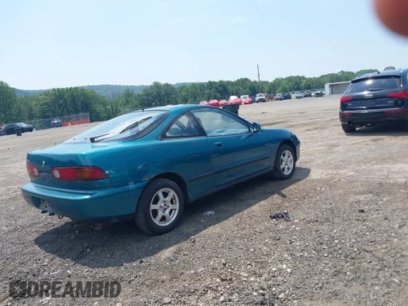 ✅ 1995 Acura Integra Sport LS • VIN: JH4DC4355SS000220 • Лот: 42651479. Опубликован ранее на IAAI с пробегом 220 967 миль. Бесплатный доступ к архиву аукционных продаж из США и подробный отчёт об истории автомобиля на DreamBid. Изображение 4.