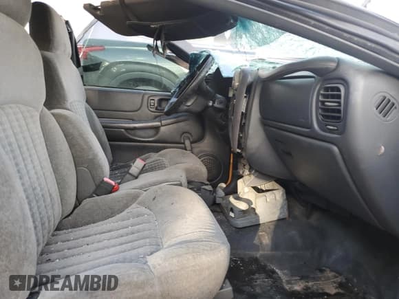 ✅ 2002 Chevrolet S-10 Fleet • VIN: 1GCCS195228196667 • Лот: 74998614. Опубликован ранее на Copart с пробегом Не указан. Бесплатный доступ к архиву аукционных продаж из США и подробный отчёт об истории автомобиля на DreamBid. Изображение 7.