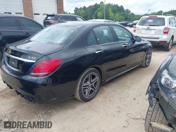 ✅ 2019 Mercedes-Benz C 43 AMG • VIN: 55SWF6EB0KU287879 • Lot: 42863581. Listed on IAAI with 61,392 mi. Free auction sales archive from the USA and detailed vehicle history report at DreamBid. Image 4.