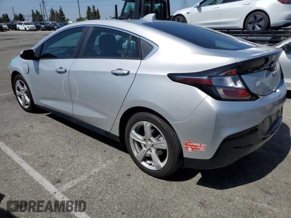 ✅ 2018 Chevrolet Volt LT • VIN: 1G1RC6S58JU147552 • Lot: 61141434. Wystawiony na Copart z przebiegiem 66 089 mil. Bezpłatny archiwum sprzedaży aukcyjnych z USA i szczegółowy raport historii pojazdu na DreamBid. Zdjęcie 2.
