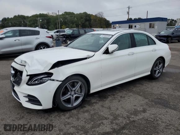 ✅ 2017 Mercedes-Benz E 300 Luxury • VIN: WDDZF4KB1HA013704 • Lot: 82480335. Listed on Copart with 161,487 mi. Free auction sales archive from the USA and detailed vehicle history report at DreamBid. Image 1.