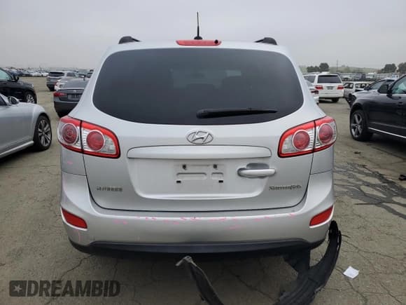 ✅ 2011 Hyundai Santa Fe GLS • VIN: 5XYZG3AB5BG067422 • Lot: 85809414. Listed on Copart with 126,223 mi. Free auction sales archive from the USA and detailed vehicle history report at DreamBid. Image 6.
