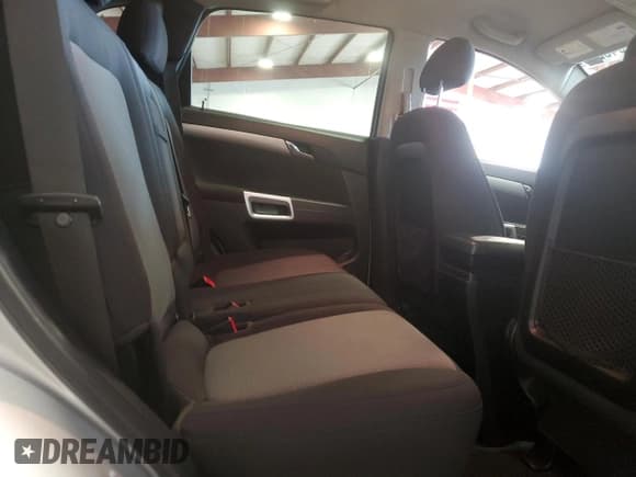 ✅ 2012 Chevrolet Captiva Sport LT • VIN: 3GNAL3E58CS650989 • Lot: 60043265. Wystawiony na Copart z przebiegiem 54 614 mil. Bezpłatny archiwum sprzedaży aukcyjnych z USA i szczegółowy raport historii pojazdu na DreamBid. Zdjęcie 11.