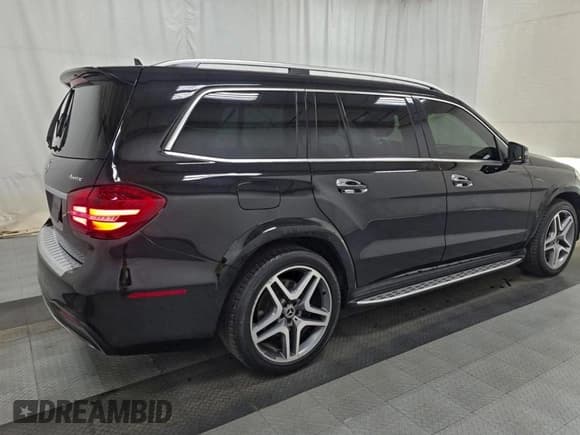 ✅ 2019 Mercedes-Benz GLS 550 • VIN: 4JGDF7DE9KB209819 • Lot: 96772005. Listed on Copart with 140,348 mi. Free auction sales archive from the USA and detailed vehicle history report at DreamBid. Image 4.