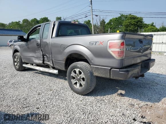 ✅ 2014 Ford F-150 XL • VIN: 1FTEX1EM6EKF44646 • Lot: 58479115. Listed on Copart with 263,923 mi. Free auction sales archive from the USA and detailed vehicle history report at DreamBid. Image 2.