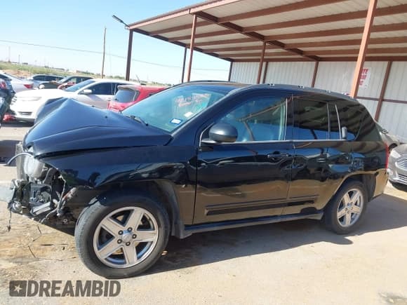 ✅ 2010 Jeep Compass Sport • VIN: 1J4NT4FA0AD504802 • Lot: 42157583. Wystawiony na IAAI z przebiegiem 131 307 mil. Bezpłatny archiwum sprzedaży aukcyjnych z USA i szczegółowy raport historii pojazdu na DreamBid. Zdjęcie 14.