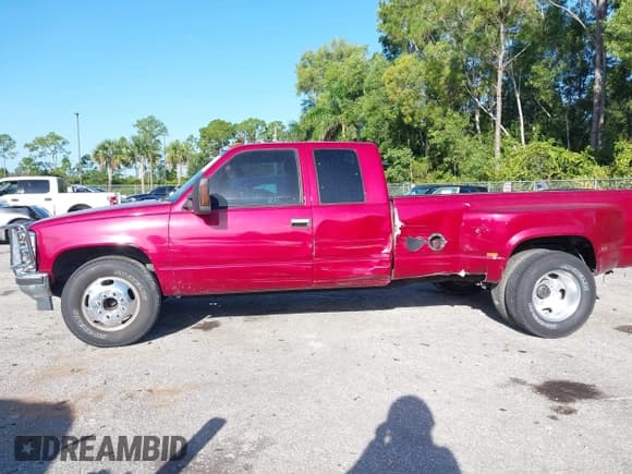 ✅ 1996 Chevrolet Silverado 3500 • VIN: 1GBHC39F0TE239062 • Лот: 43480292. Опубликован ранее на IAAI с пробегом 75 991 миль. Бесплатный доступ к архиву аукционных продаж из США и подробный отчёт об истории автомобиля на DreamBid. Изображение 6.